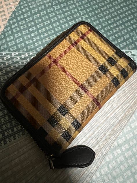 burberry zip around wallet in camel